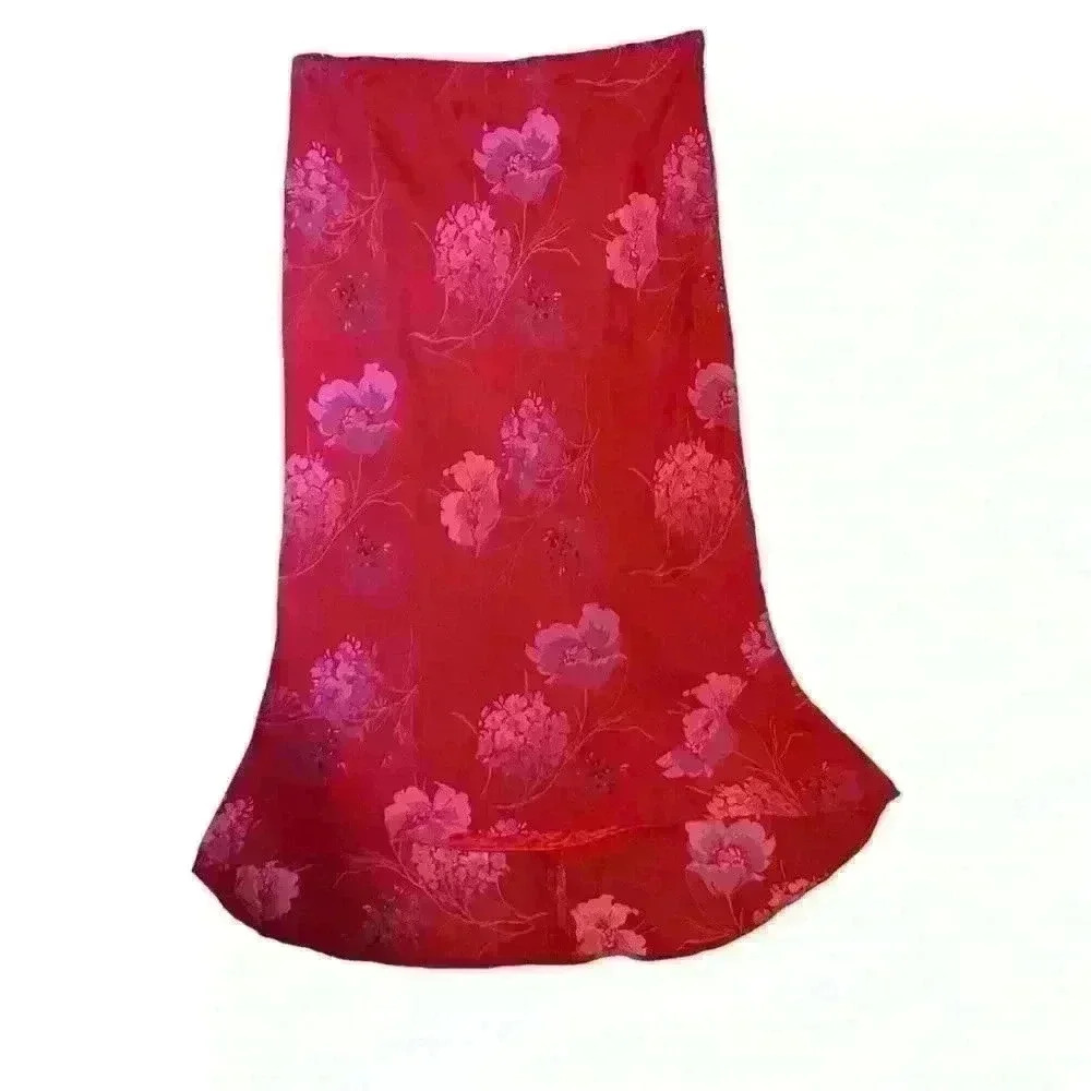 EXPRESS 2000s skirt with red slip under. Size. Small